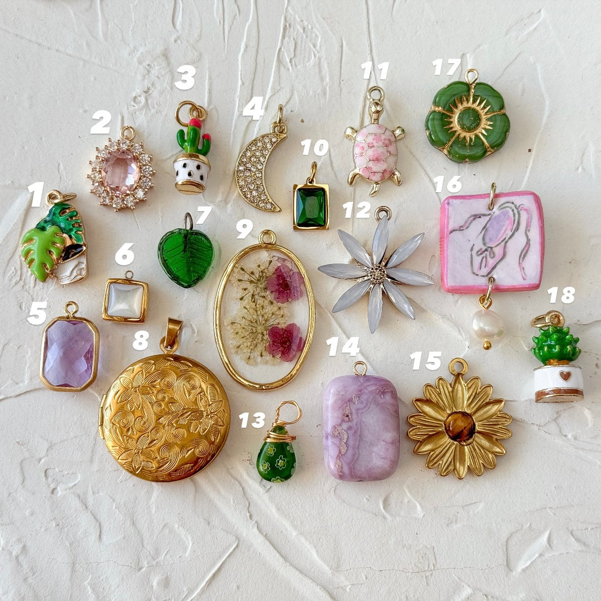 Charm Bar by ShopMOSS