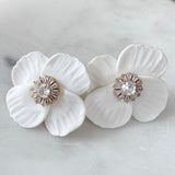 Gardenia | 18k gold | Flower Stud Earrings