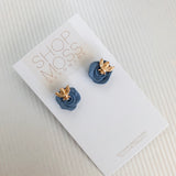 All the BUZZ | 18K Gold | Bee stud earrings